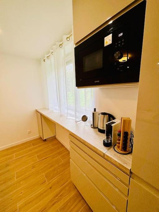 Joli Appartement Renove Incluant Parking A 10 Min De Paris Nanterre Exteriér fotografie